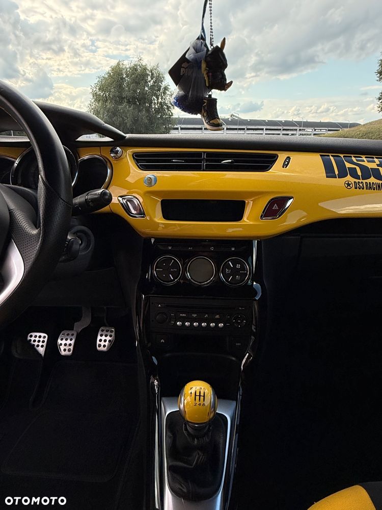 Citroën DS3 1.6 HDi SportChic - 10