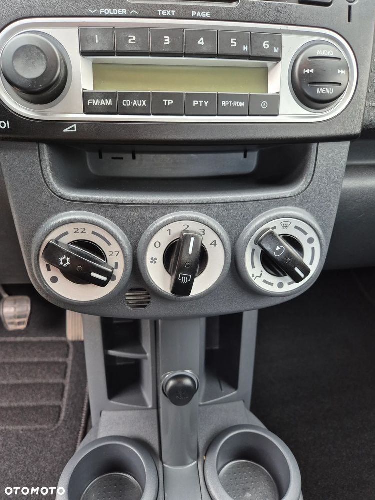 Mitsubishi Colt 1.1 - 17