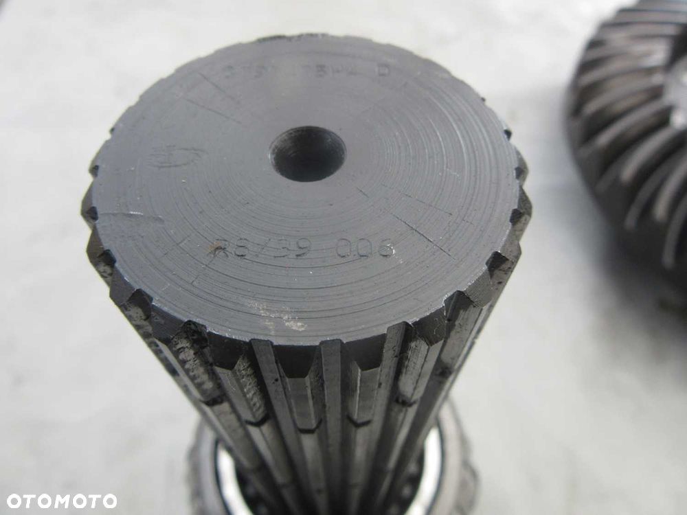 Atak talerz dyferencjał 8x39 Claas Ares 697 ATS - 5