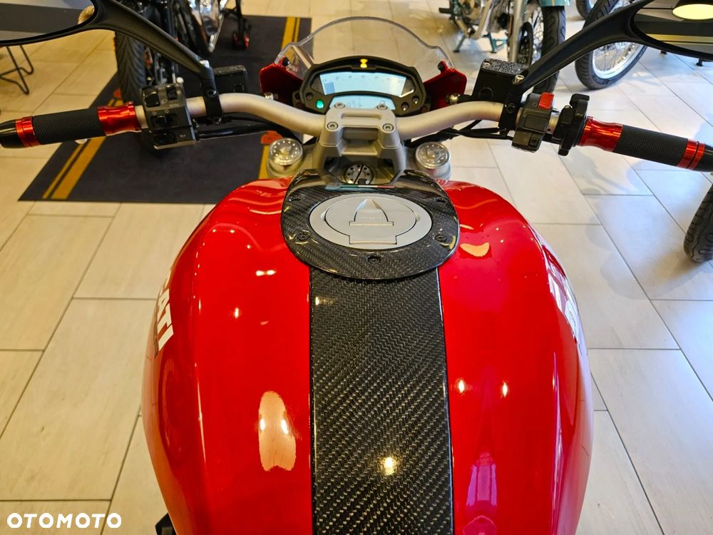 Ducati Monster - 9
