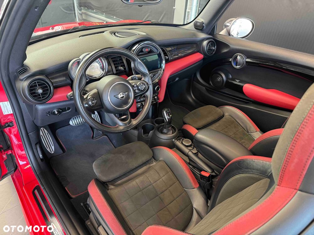 MINI John Cooper Works - 17