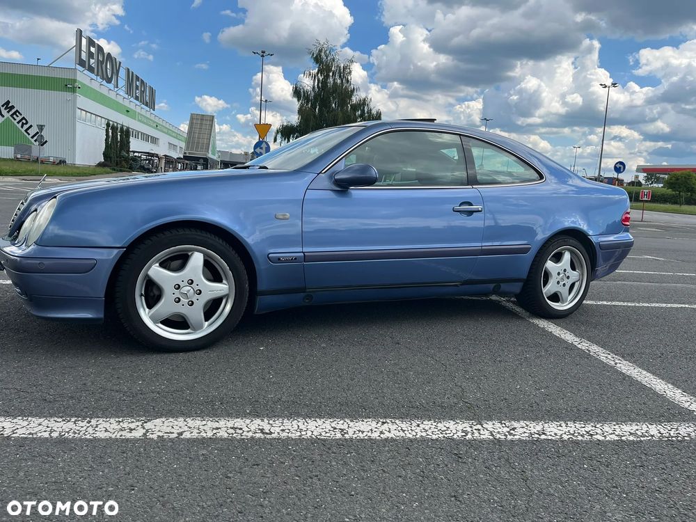 Mercedes-Benz CLK - 6