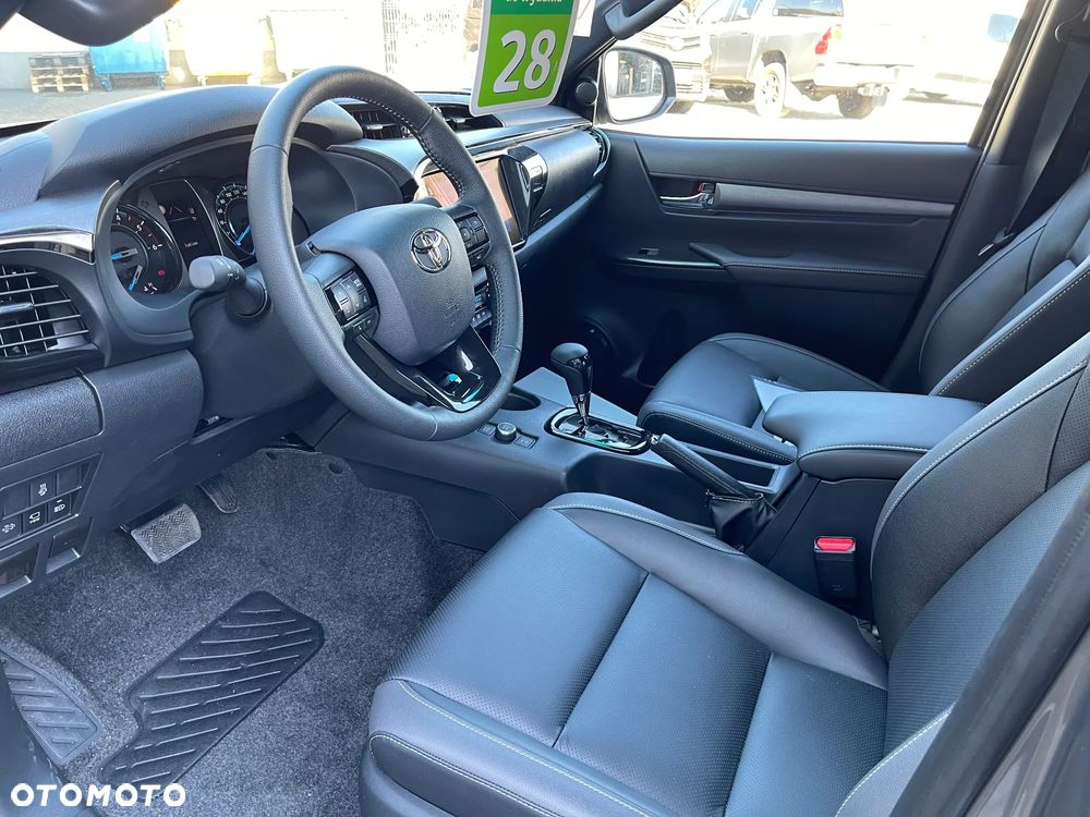 Toyota Hilux 2.8 D-4D Double Cab Invincible 4x4 - 12