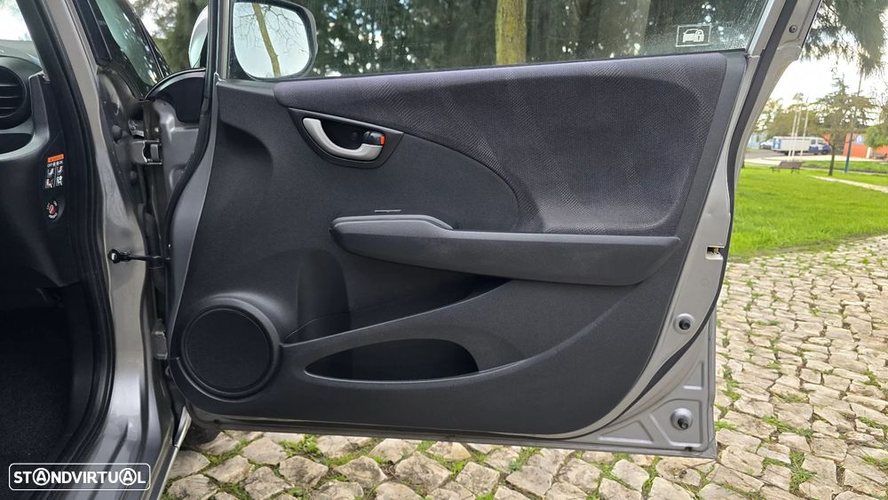 Honda Jazz 1.4 i-VTEC Exclusive - 32