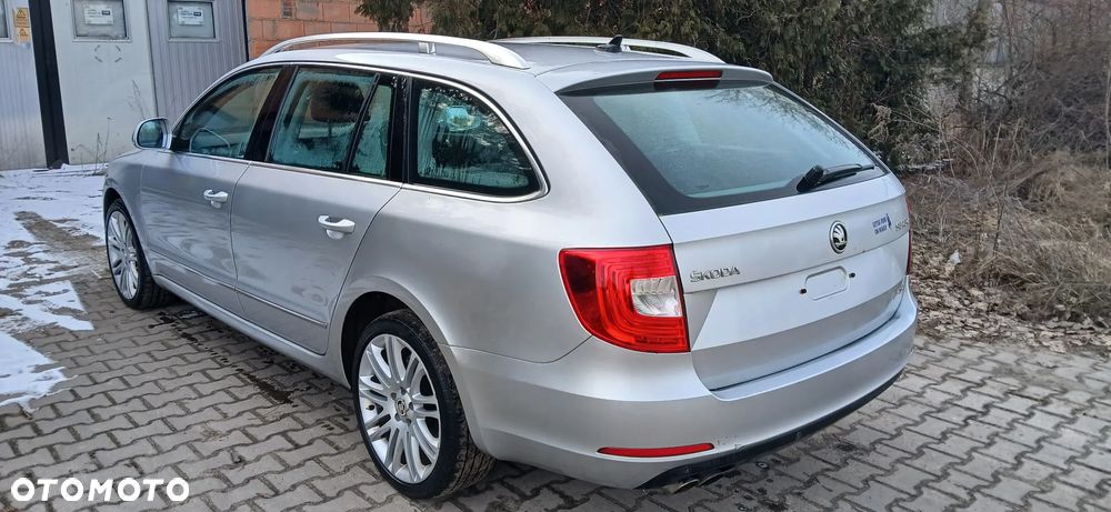 Skoda Superb 2.0 TDI Green tec 4x4 DSG Elegance - 4