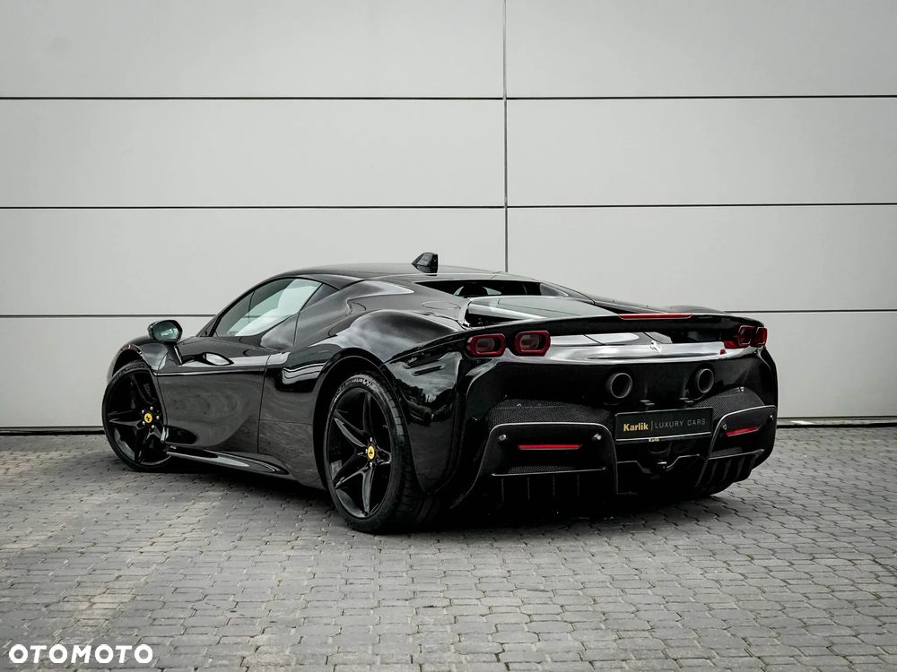 Ferrari SF90 Stradale - 6