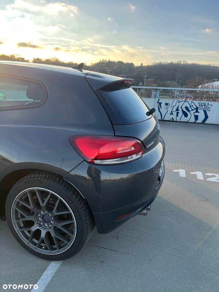 Volkswagen Scirocco 2.0 TDI - 2