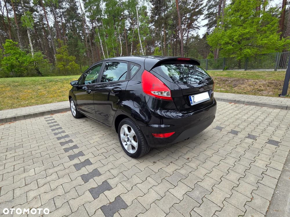 Ford Fiesta 1.25 Champions Edition - 15