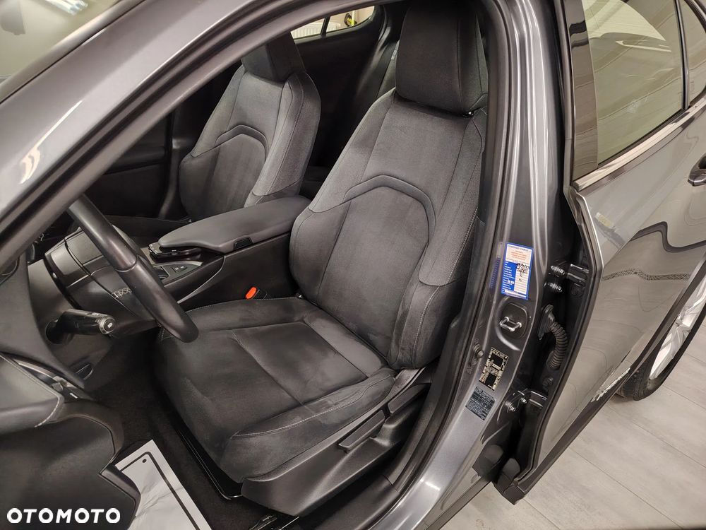 Lexus UX 250h Elegance 2WD - 20
