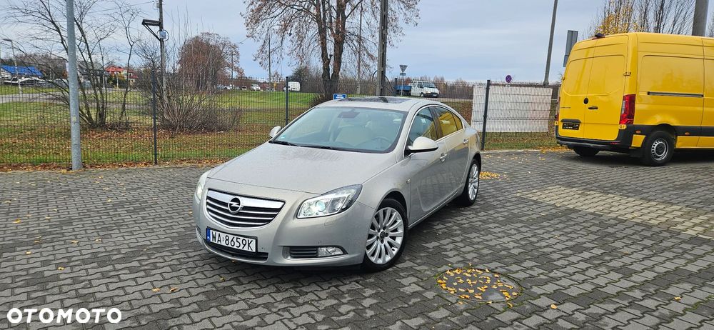 Opel Insignia - 1