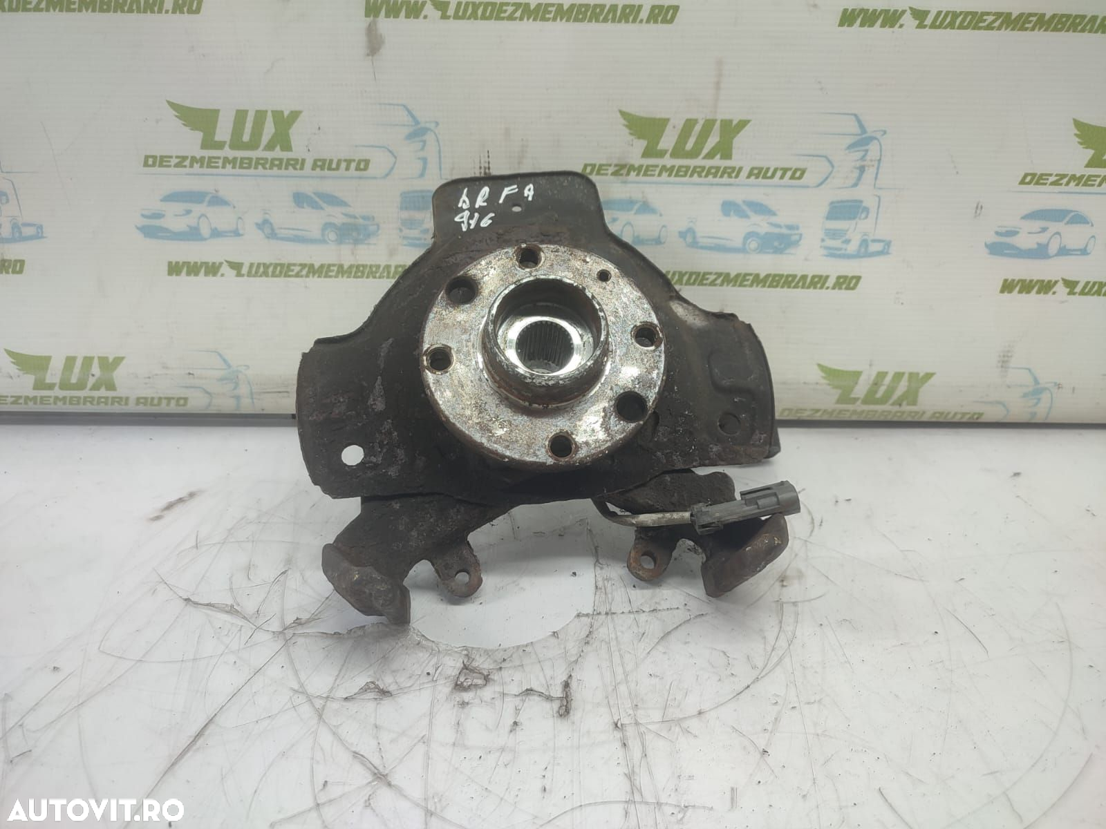 Fuzeta dreapta fata 90498811 Opel Meriva 2 [2010 - 2014] 1.4 benzina - 2