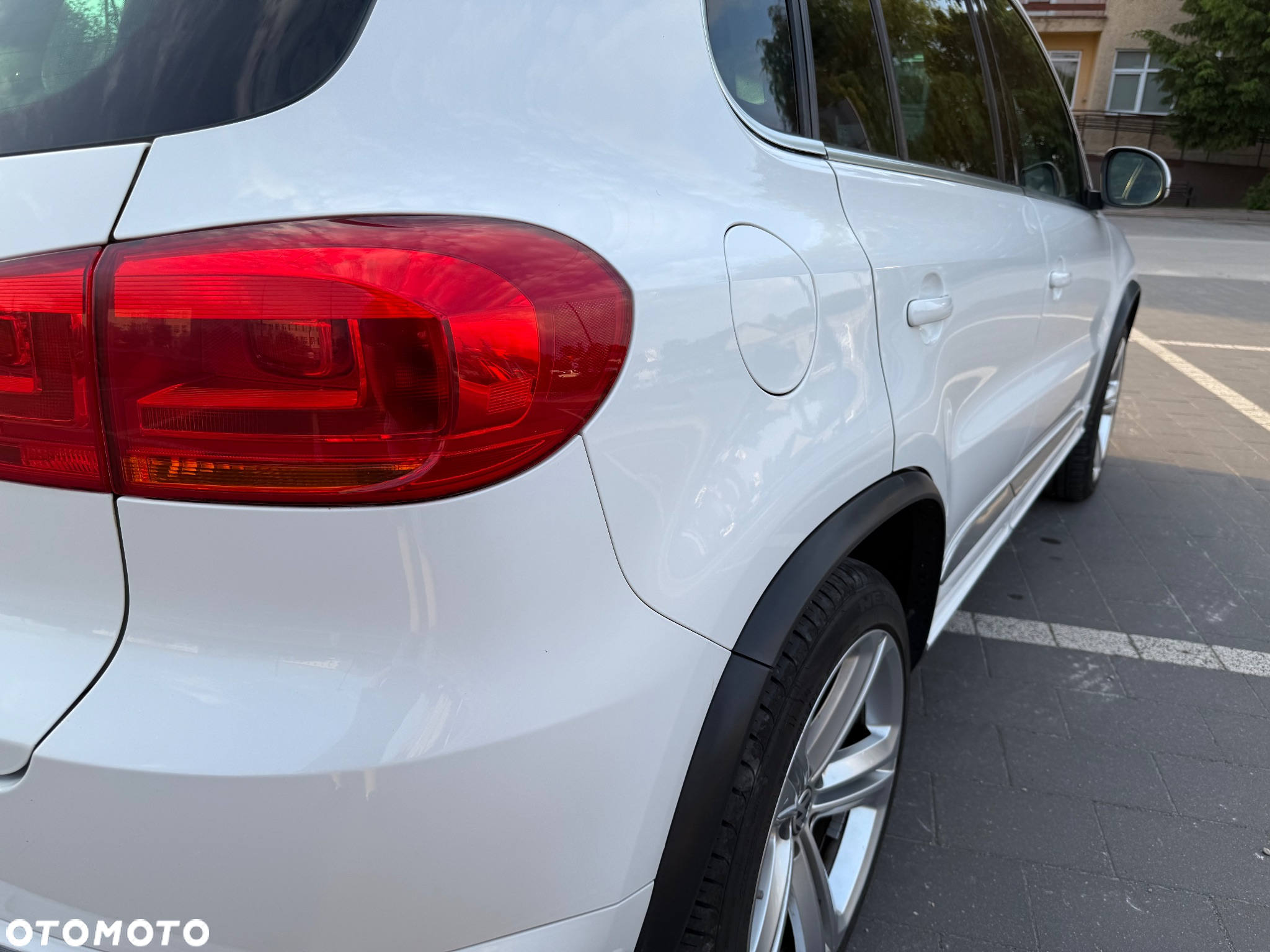 Volkswagen Tiguan 2.0 TDI 4Mot R-Style DSG - 16