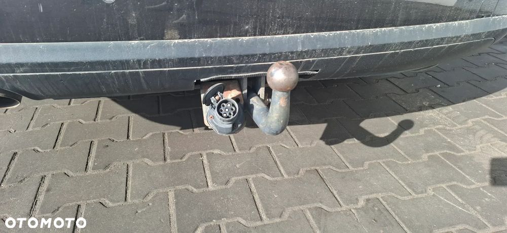 Hak Volkswagen passat B6 kombi - 1