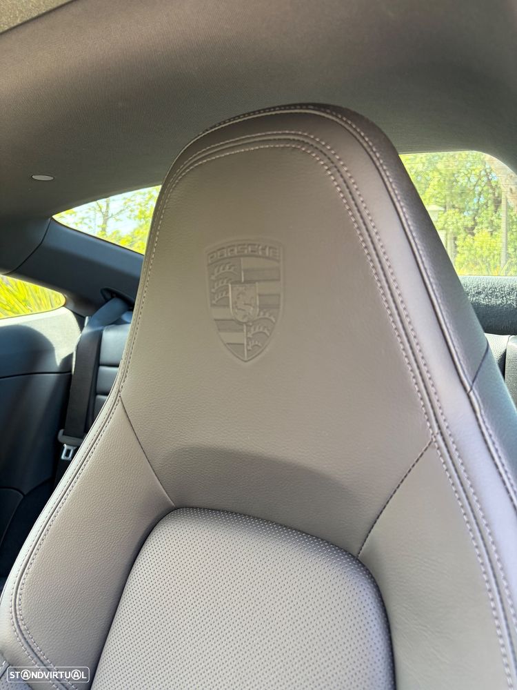 Porsche 911 (992) Carrera PDK - 17