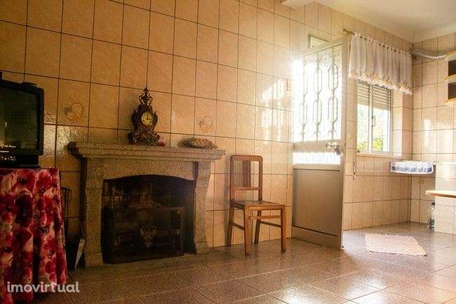 MORADIA ISOLADA T3, PRÓXIMO VILA NOVA FÔZ CÔA - Grande imagem: 4/21