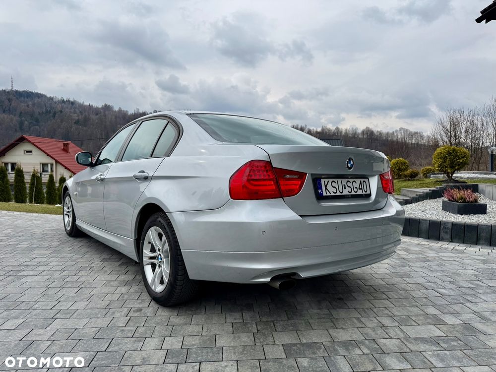 BMW Seria 3 318i Edition Exclusive - 24