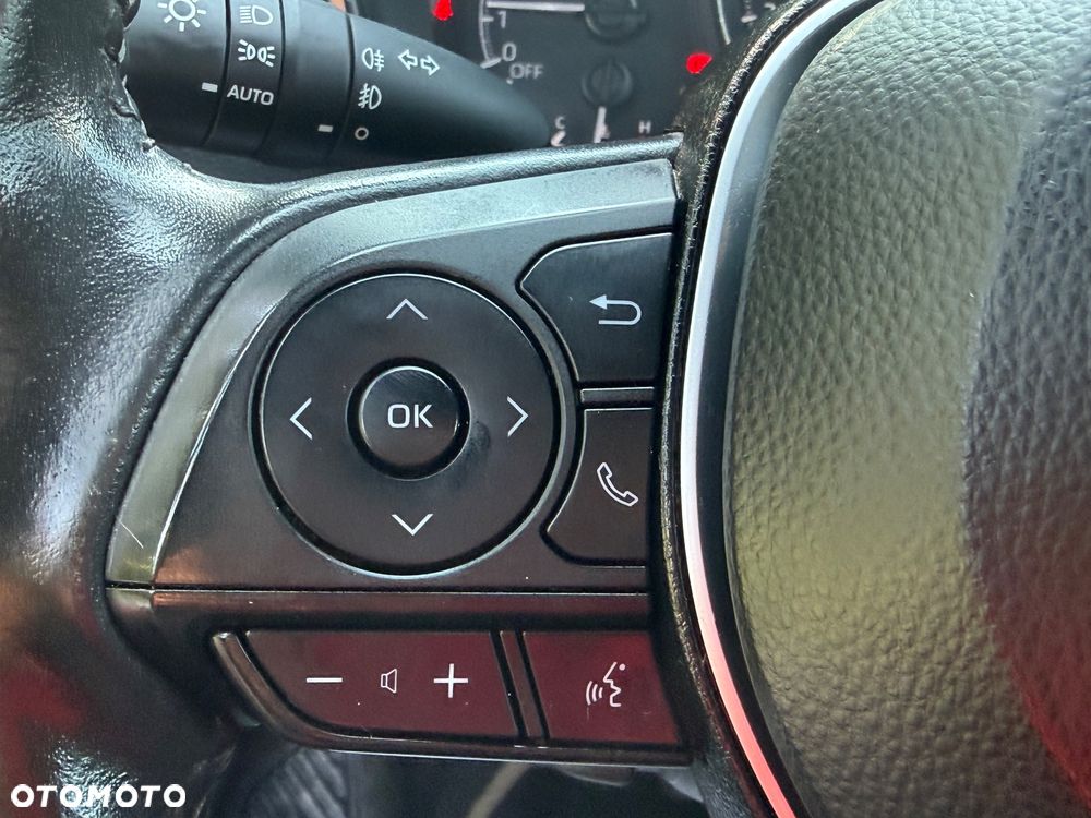 Toyota Corolla 1.8 Hybrid Comfort - 24