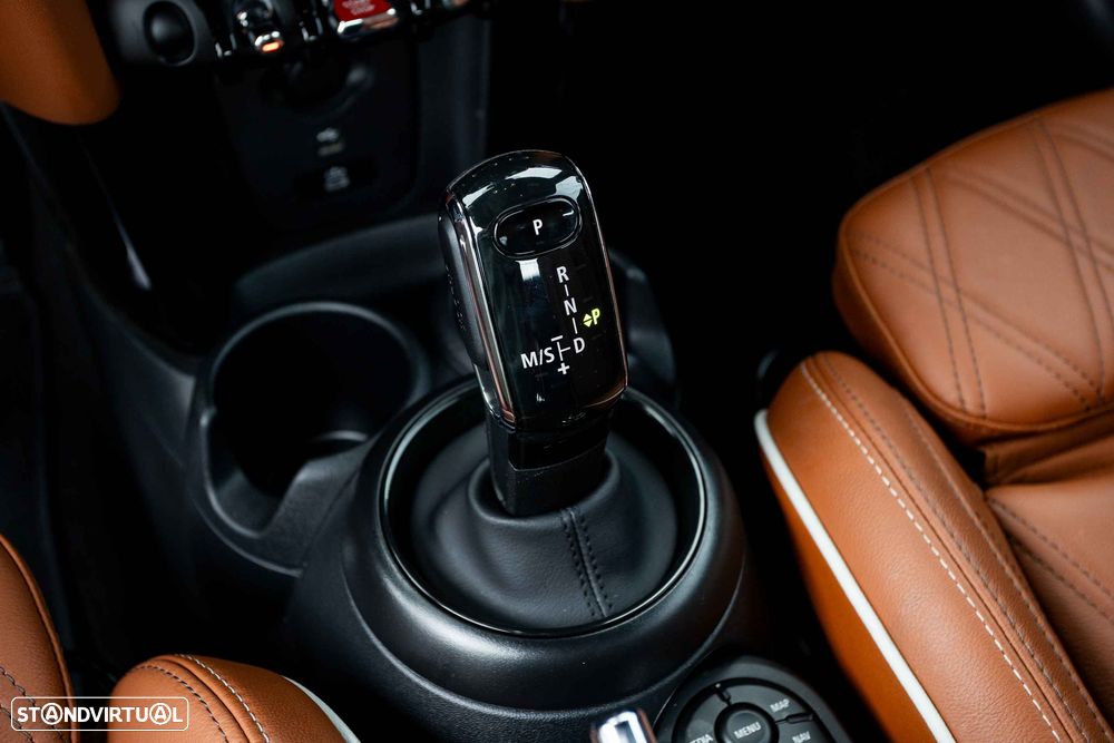MINI Cabrio Cooper Premium Extra Classic Auto - 32