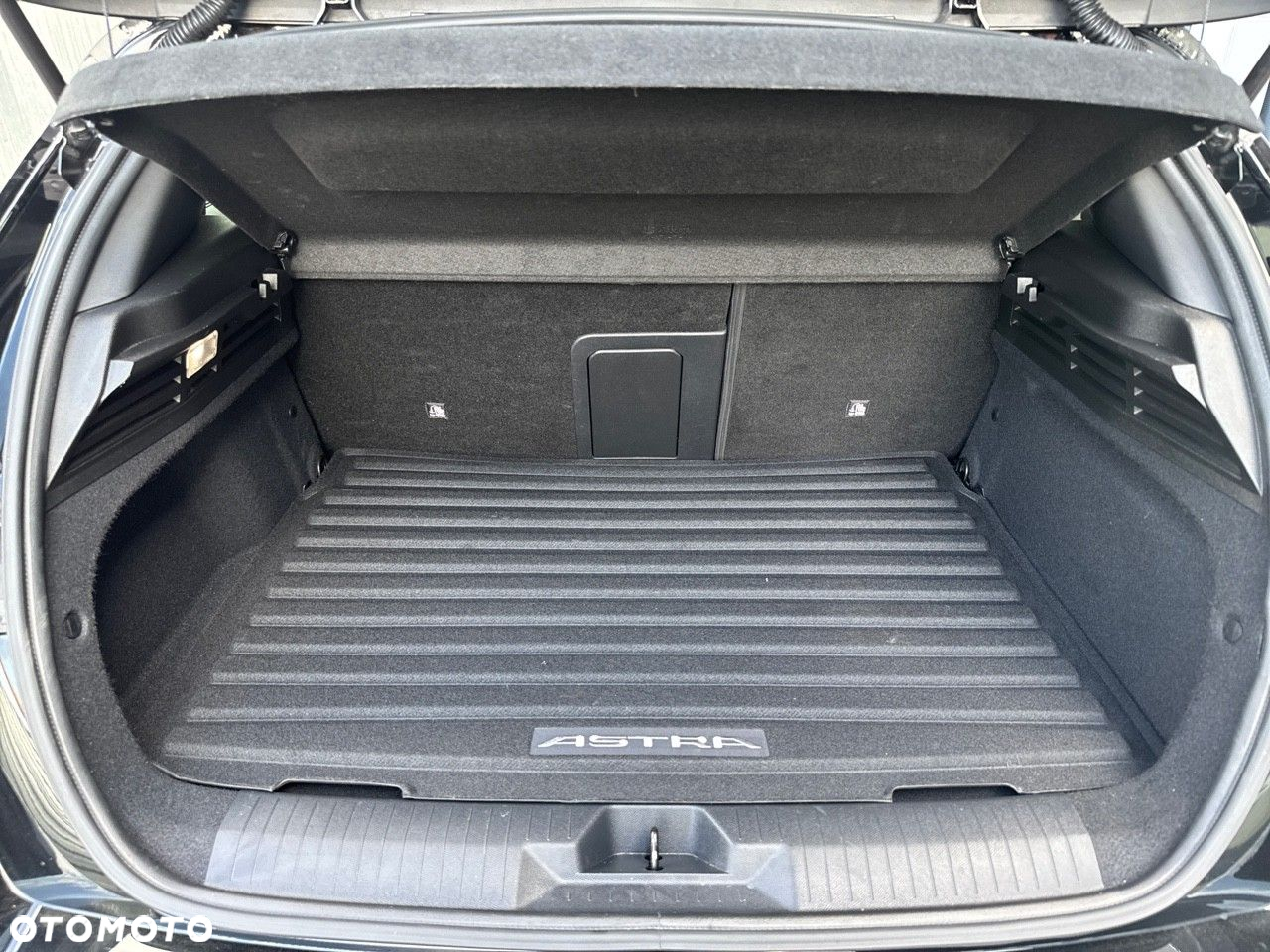 Opel Astra VI 1.2 T GS S&S - 6