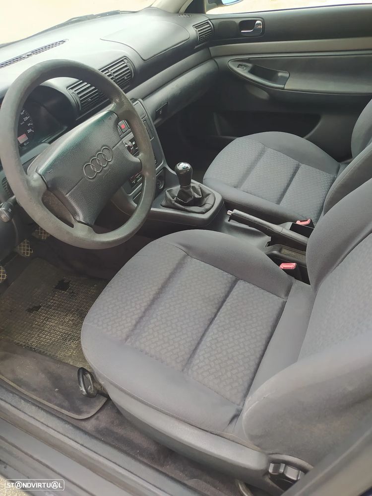 Audi A4 - 9