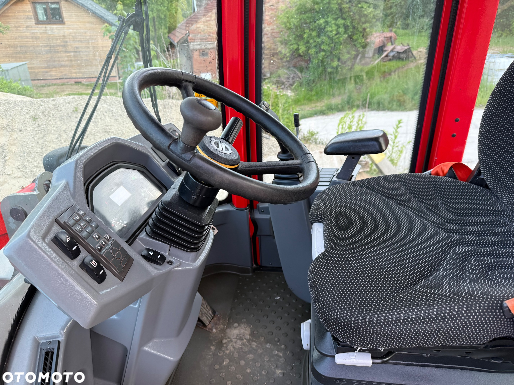 Volvo L30G - 9