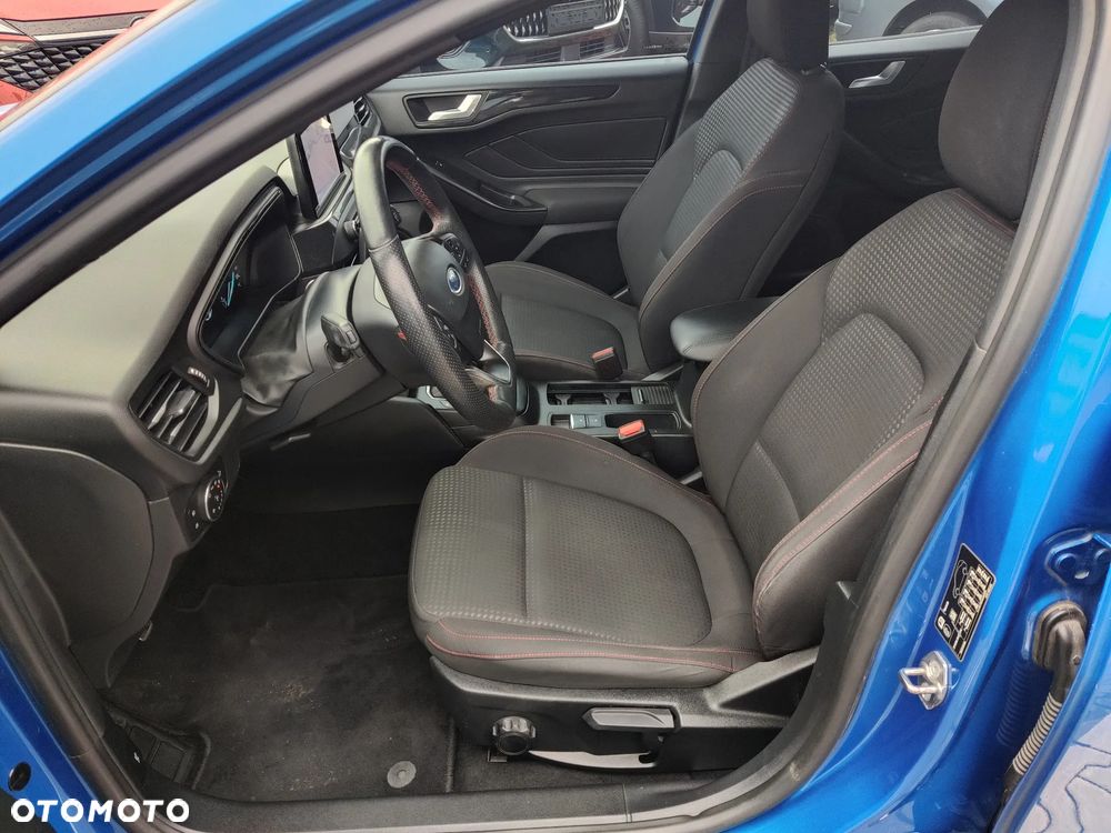 Ford Focus 1.5 EcoBlue Start-Stopp-System ST-LINE - 14