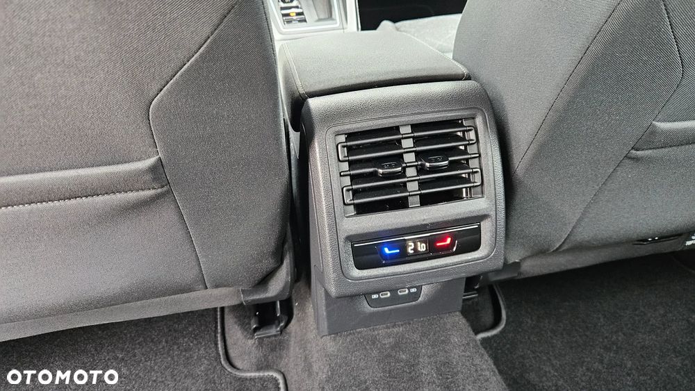 Volkswagen Golf - 15