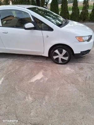 Mitsubishi Colt - 10