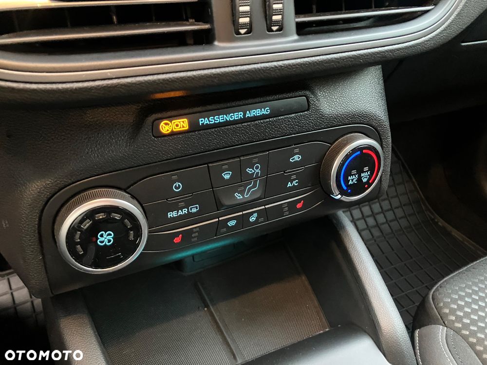 Ford Focus - 11