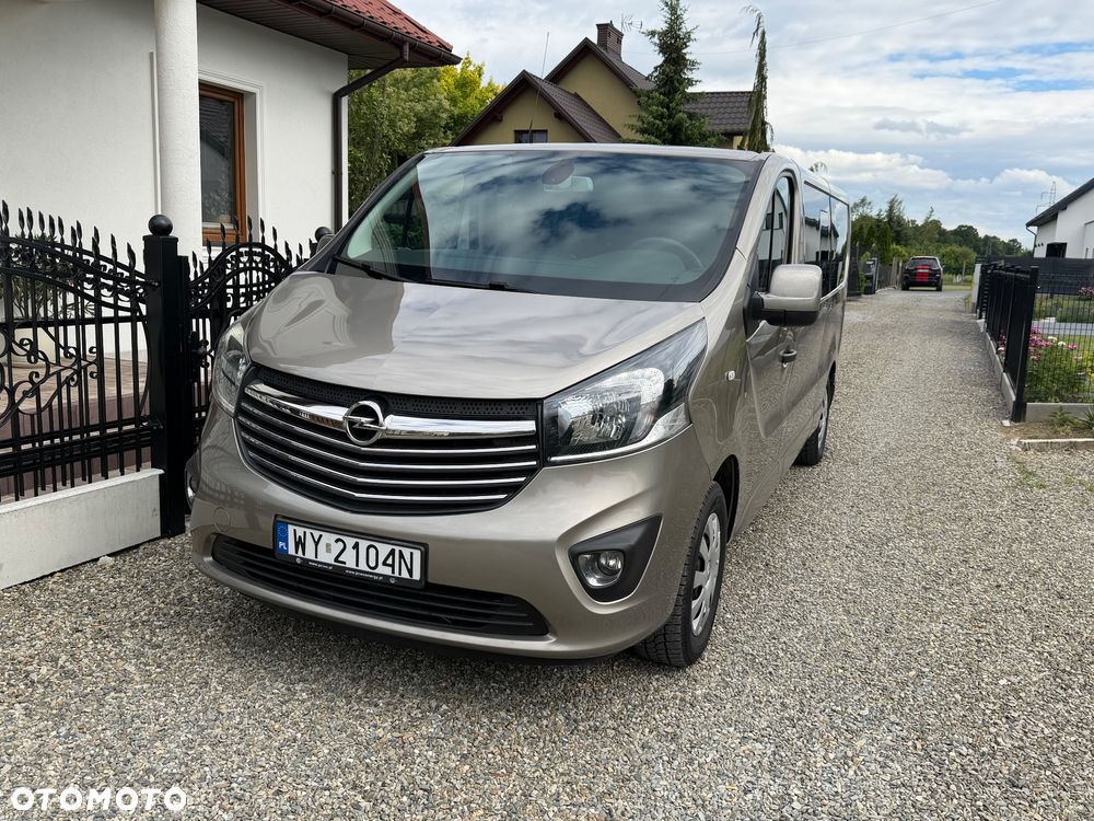 Opel Vivaro - 10
