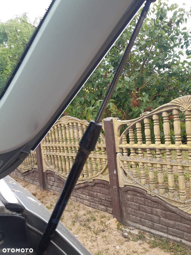 Mercedes-Benz Klasa C - 16