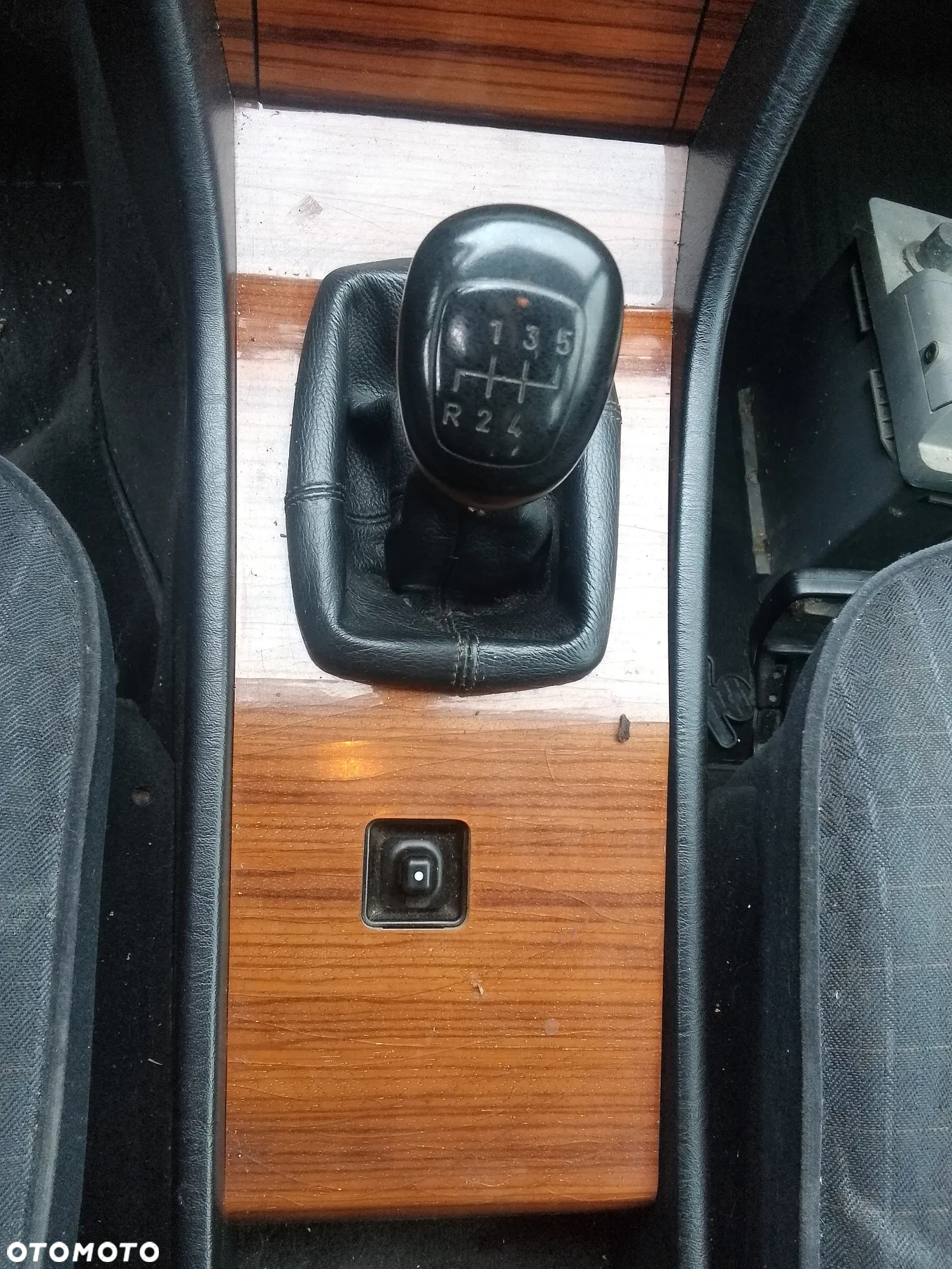 Mercedes-Benz W124 (1984-1993) - 22