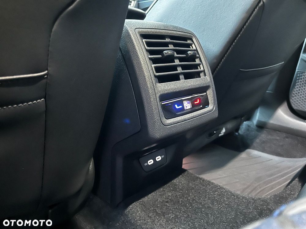 Volkswagen Golf - 17