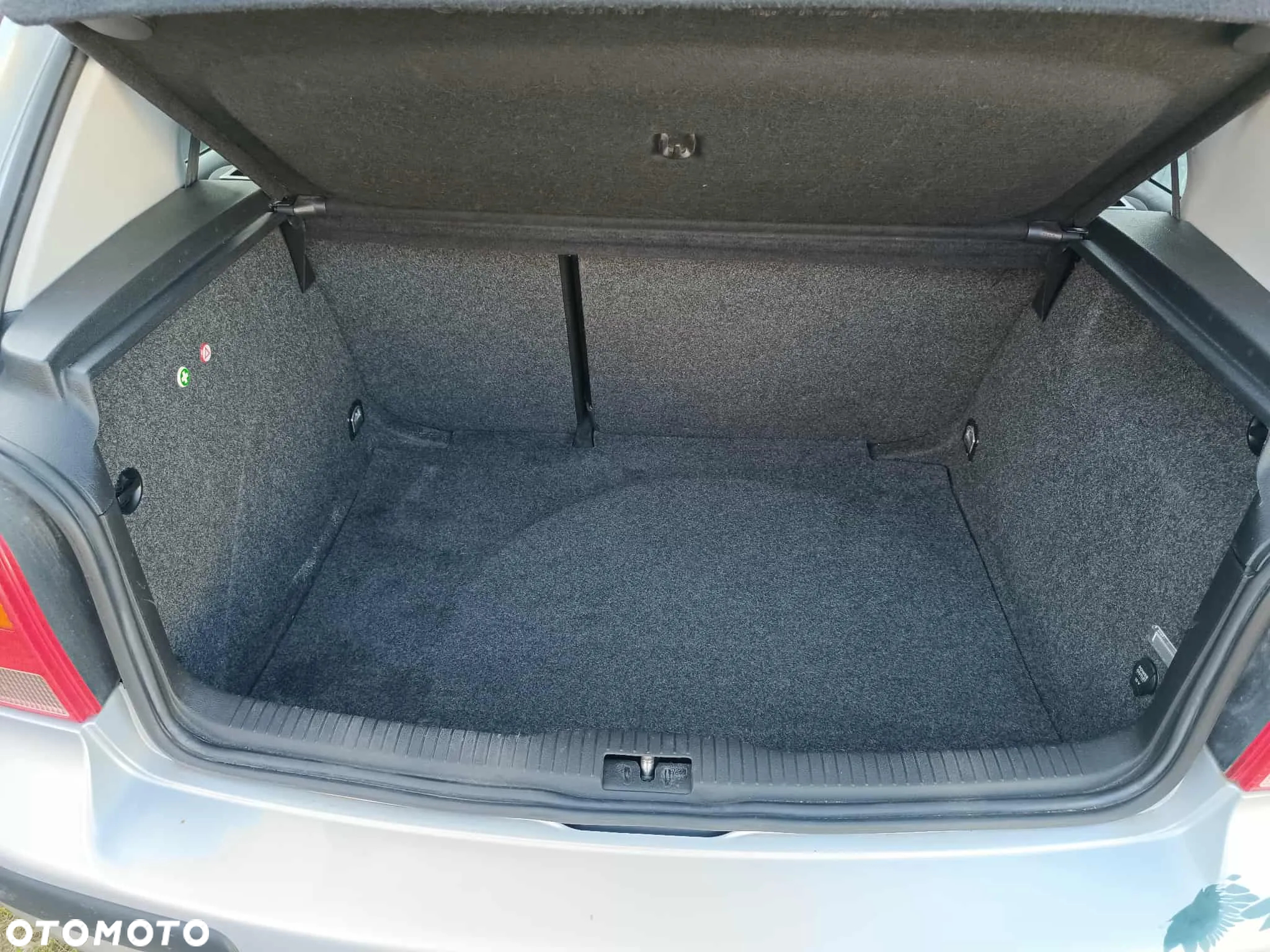 Volkswagen Golf 1.6 - 20