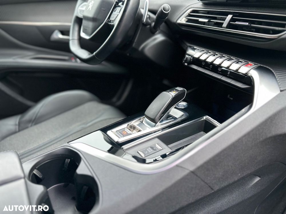 Peugeot 3008 225 e-EAT8 Allure Pack - 17