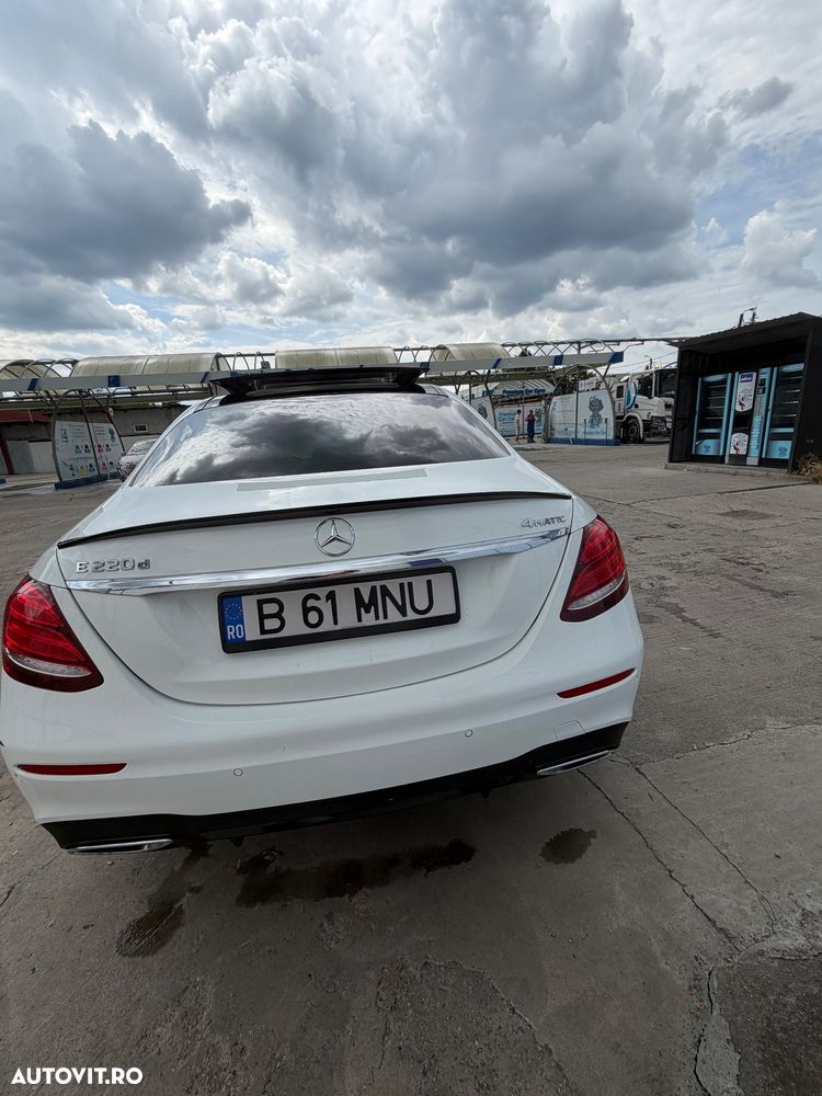 Mercedes-Benz E 220 d 4MATIC Aut. - 4