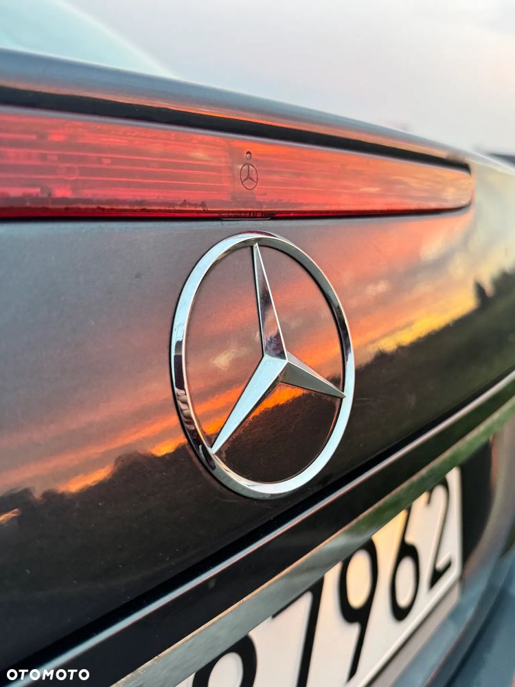 Mercedes-Benz Klasa E - 11