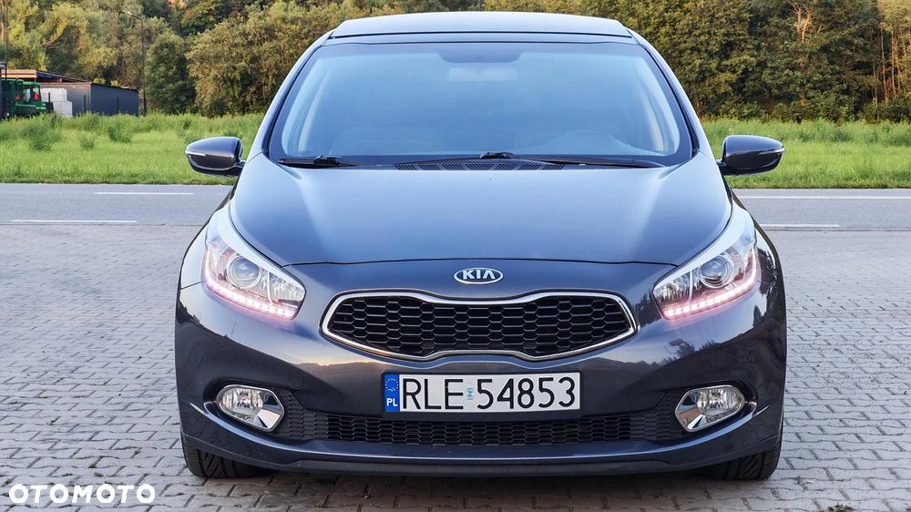 Kia Ceed 1.4 CVVT Dream Team Edition - 3