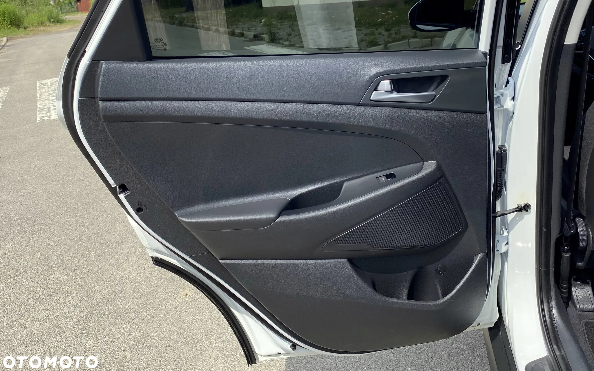 Hyundai Tucson 1.6 GDi 2WD Select - 25