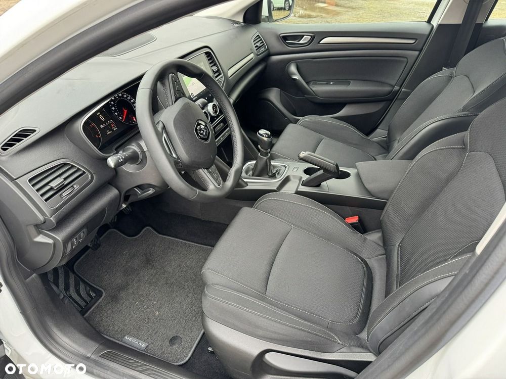 Renault Megane 1.5 Blue dCi Business - 14