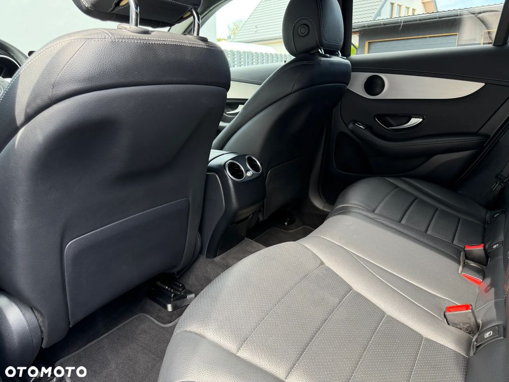 Mercedes-Benz GLC 200 4-Matic - 28