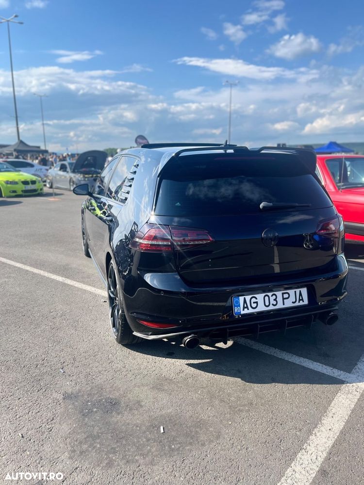 Volkswagen Golf - 13