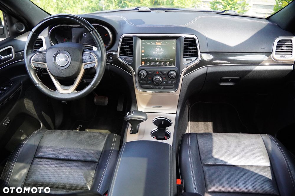 Jeep Grand Cherokee - 39