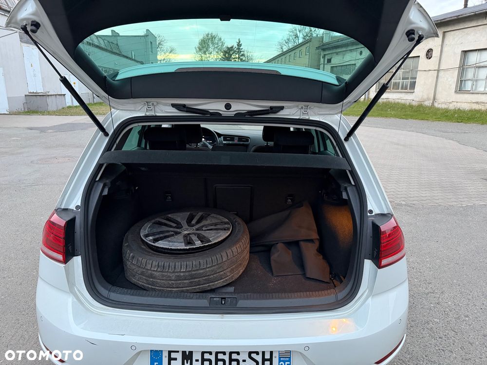 Volkswagen Golf e-Golf - 9