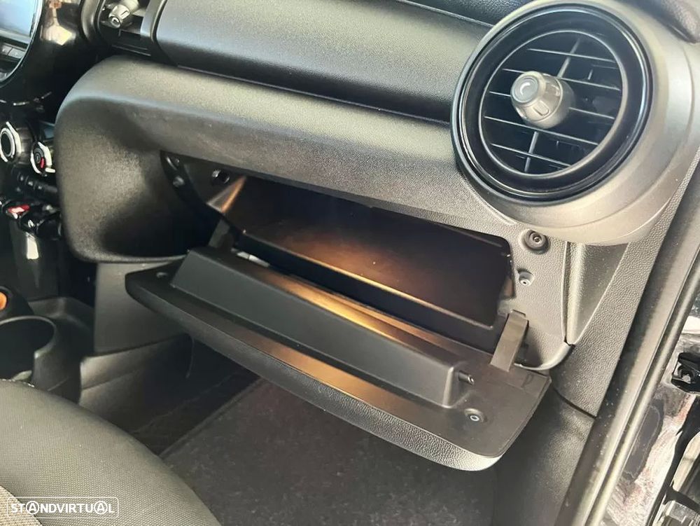 MINI 3 Portas One - 16