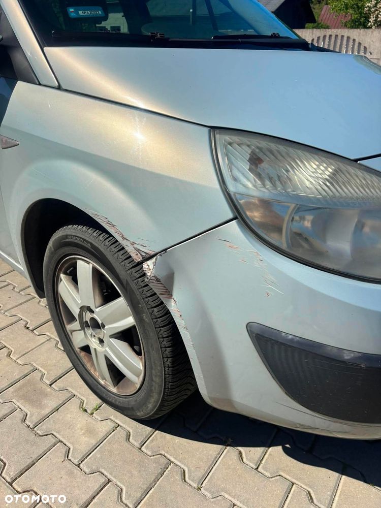 Renault Scenic 1.6 Confort Authentique - 6