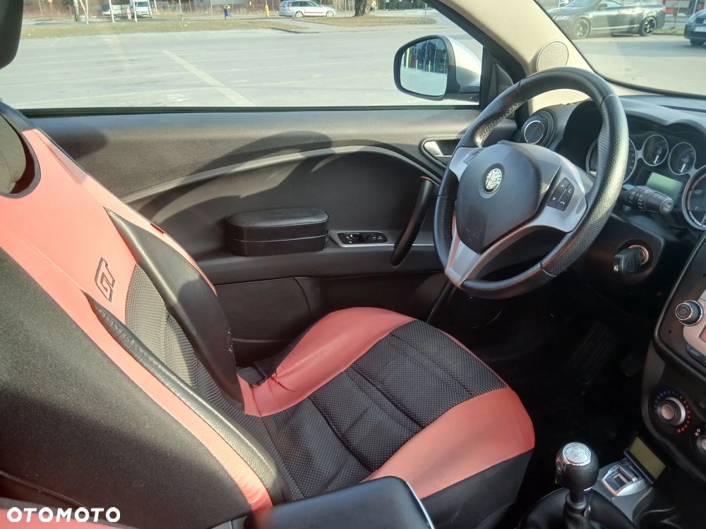 Alfa Romeo Mito - 16