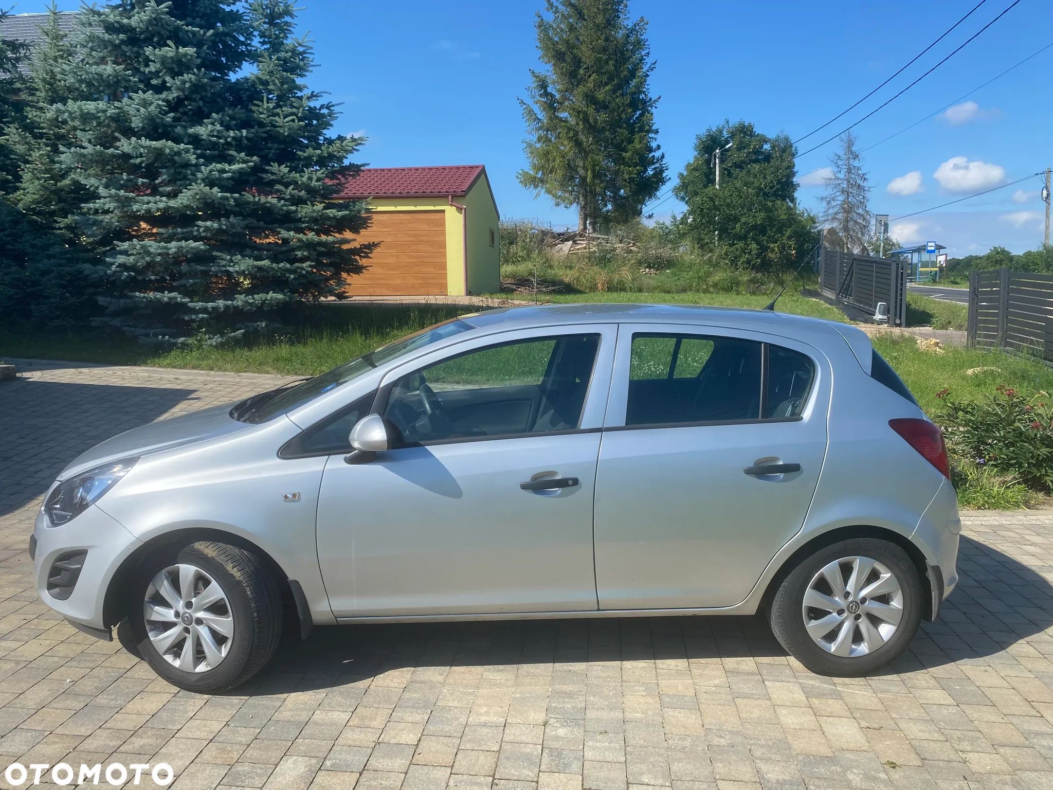 Opel Corsa 1.2 16V Enjoy - 1