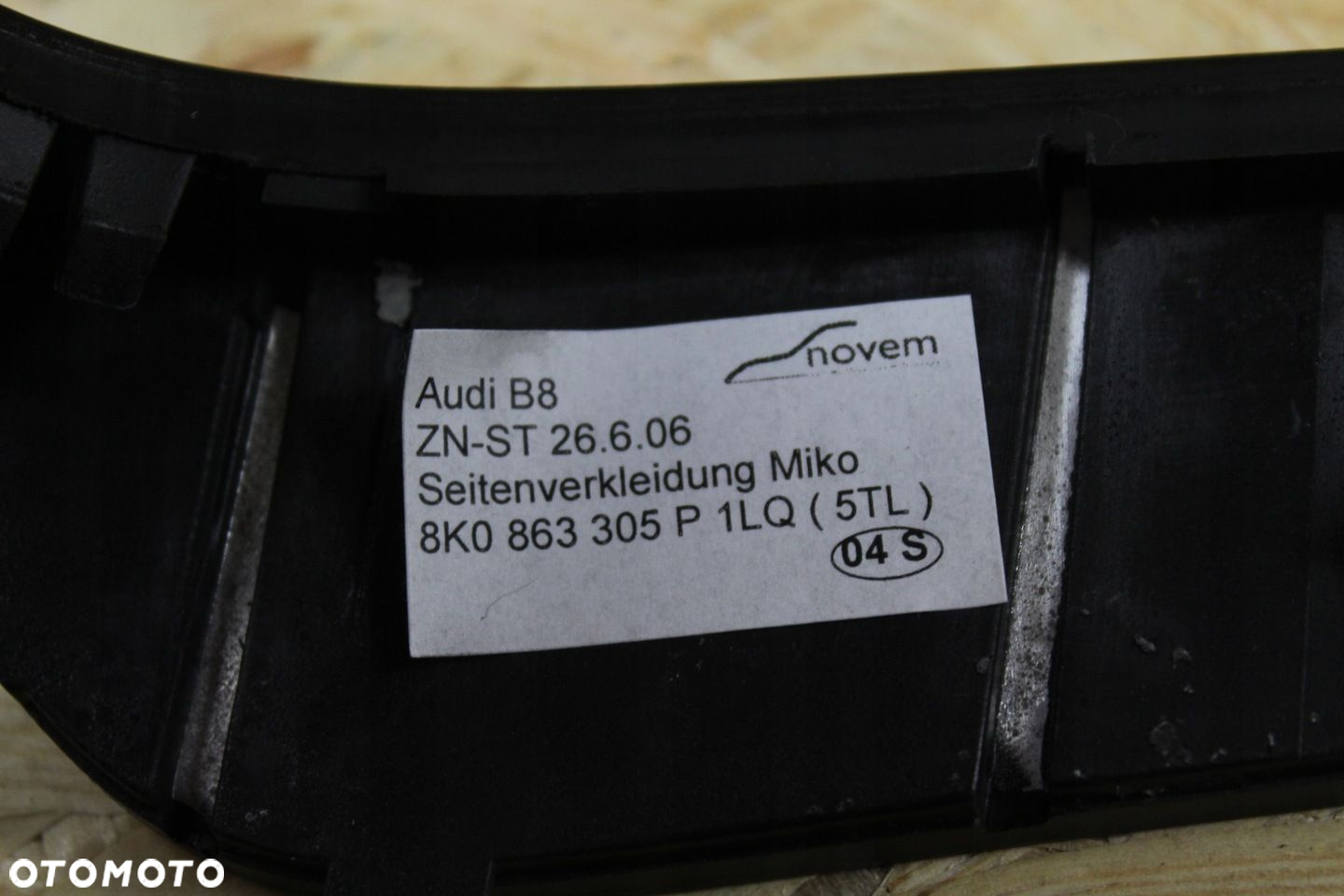 AUDI A5 8T LIFT RAMKA DEKOR TUNELU PIANO BLACK 8K0863305P - 6