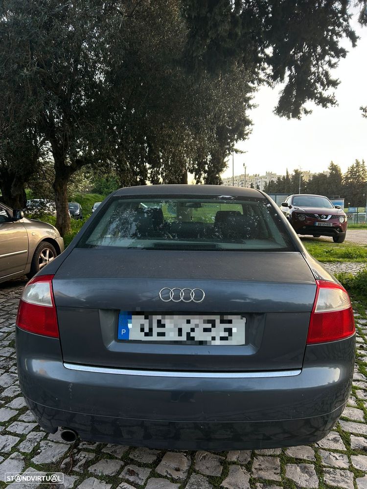 Audi A4 1.6 - 3